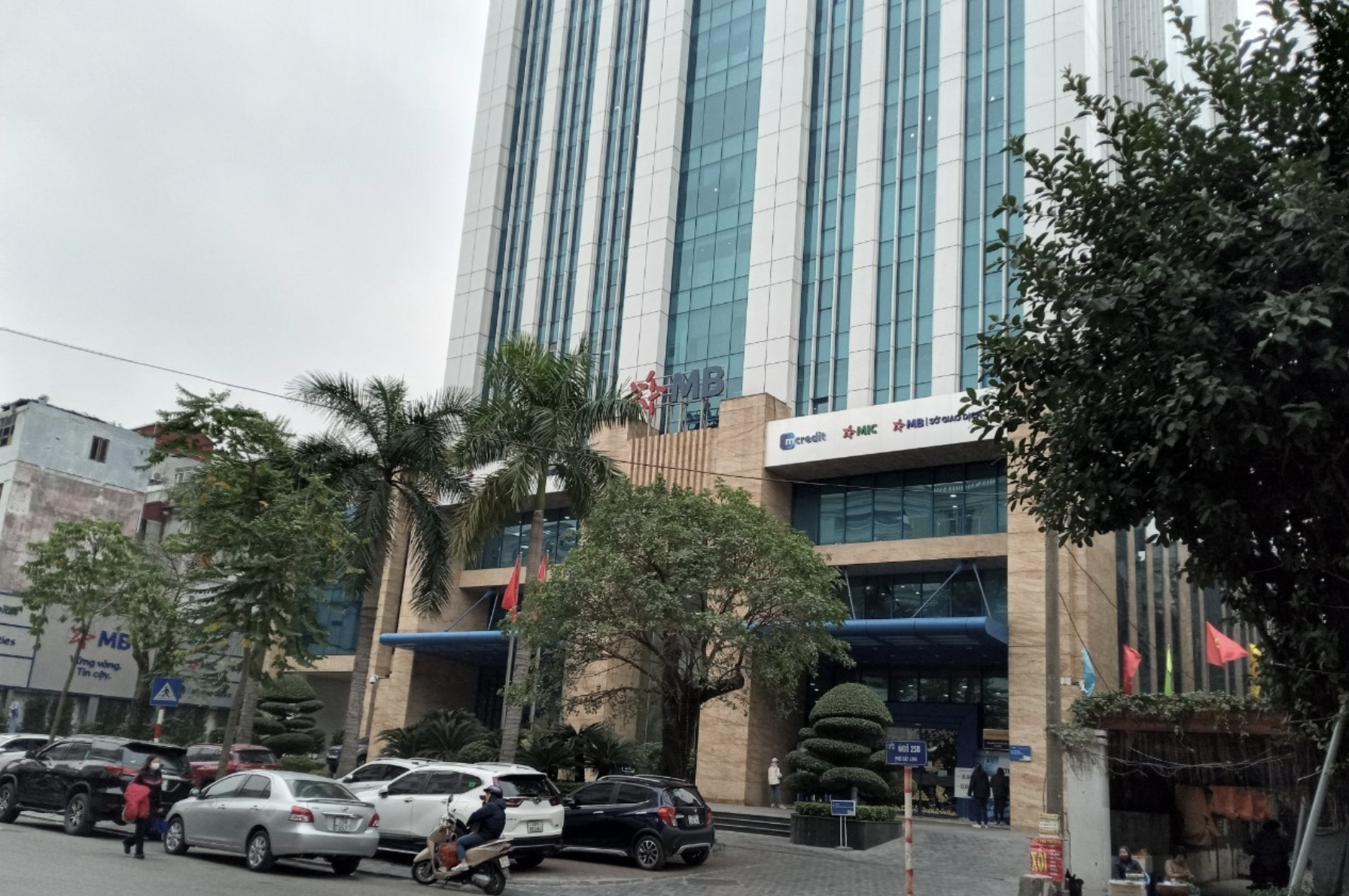 Thị trường tín dụng bám sát chính sách hướng nội, góp phần thúc đẩy nền kinh tế Việt Nam là một điểm sáng trong nền kinh tế toàn cầu năm 2023 8 Anh man hinh 2024 01 22 luc 15.46.40