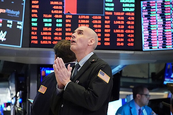 Chứng khoán Mỹ lao dốc sau quyết định thuế quan lịch sử của ông Trump 8 chứng khoán mỹ