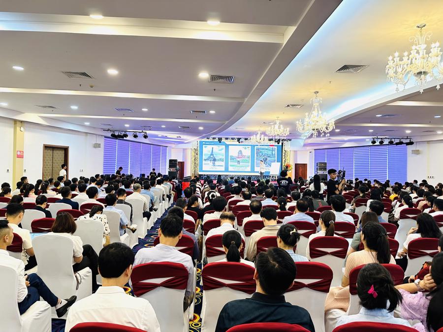 Quảng Trị tổ chức tập huấn ChatGPT: Đưa trí tuệ nhân tạo vào doanh nghiệp 8 quảng trị đào tạo trí tuệ nhân tạo cho doanh nghiệp