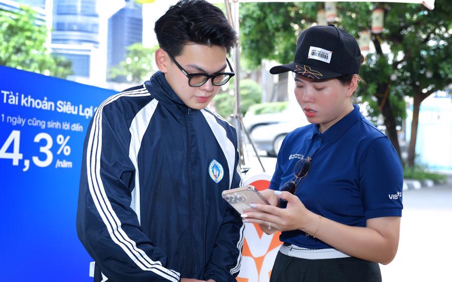 VIB thu hút gần 10.000 tài khoản "Siêu lợi nhuận" trong một ngày 9 VIB