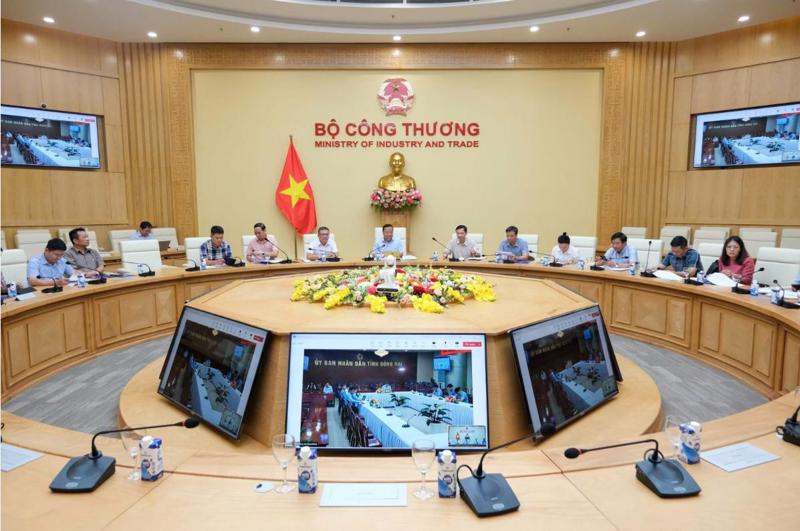 giải phóng mặt bằng