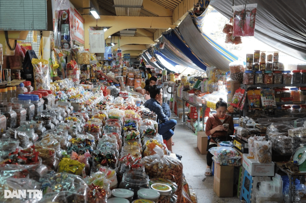 TP.HCM thiết lập đường dây nóng hỗ trợ hộ kinh doanh gặp khó trong khai thuế 22 đường dây nóng hỗ trợ khai thuế
