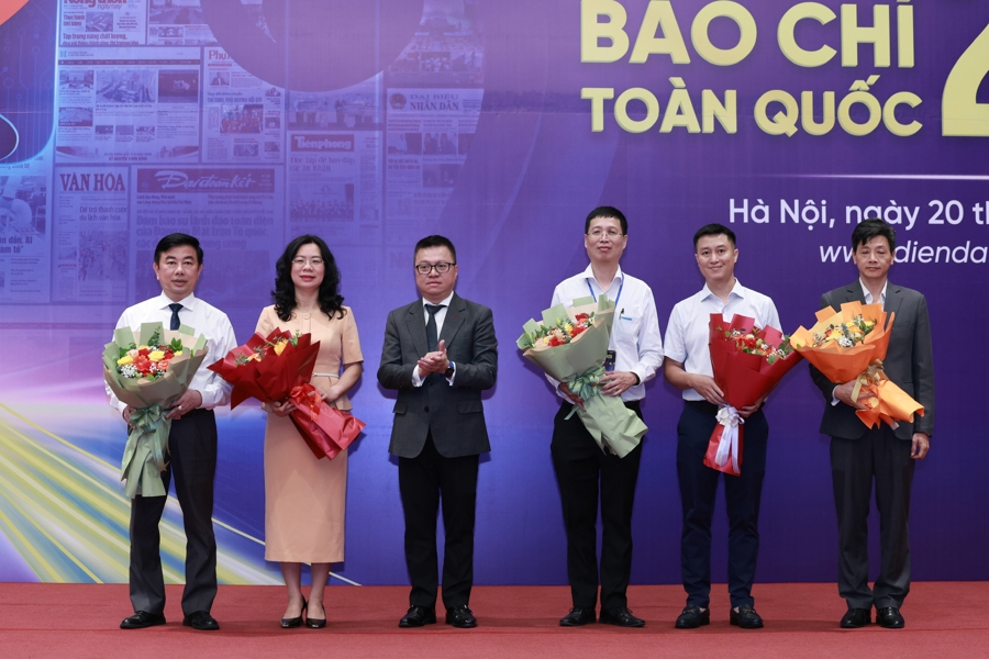 Diễn đàn Báo chí Toàn quốc 2025: Định hướng chiến lược phát triển báo chí trong giai đoạn mới 2 báo chí