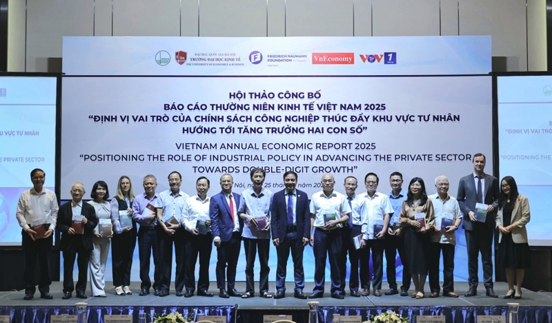 Định vị vai trò chính sách công nghiệp trong Báo cáo Kinh tế thường niên 2025 7 chính sách công nghiệp thúc đẩy kinh tế tư nhân