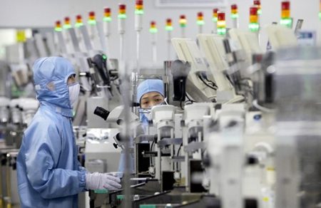 Đào tạo 50.000 kỹ sư bán dẫn: Hành trình chinh phục bản đồ công nghệ cao 10 kỹ sư công nghệ